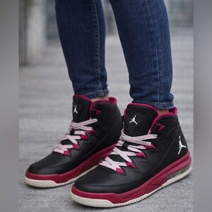 Jordan Sneakers in Black and Red
